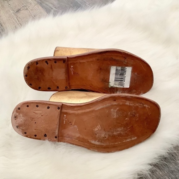 HANDMADE Italian leather distressed gold sandal - Picture 5 of 7